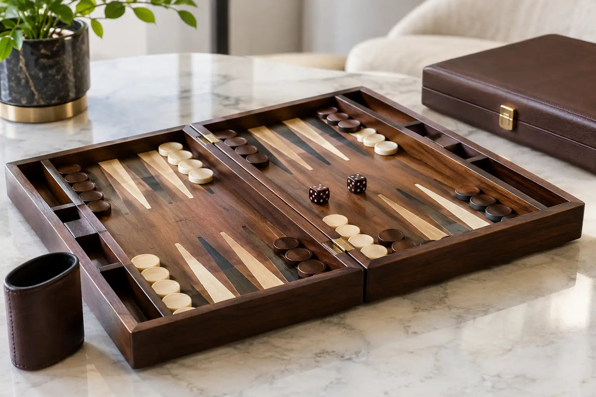 Backgammon lusso: come scegliere un set di pregio